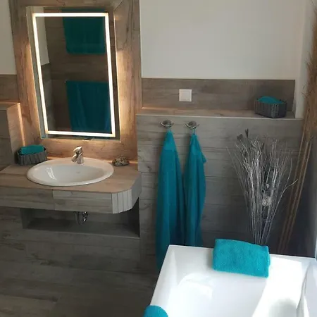 Olivia Apartment